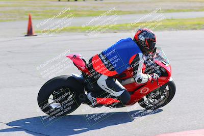media/Jan-20-2023-Fastrack Riders (Fri) [[f2ad32aba3]]/Level 1/session 3 turn 9/